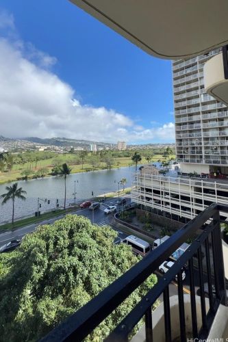 440 Seaside Ave, Honolulu HI 96815-2643 exterior