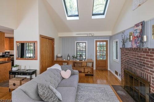 110 Linden Ave, Princeton, NJ 08540-8534