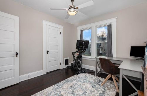 1912 Delaware Ave, Cincinnati OH  45212-3621 exterior