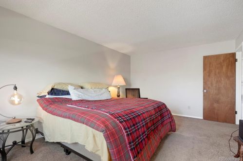 18952 Arizona Pl, Denver CO 80017-4522 exterior