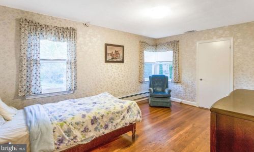 12606 Meadowood Dr, Silver Spring MD 20904-2928 exterior