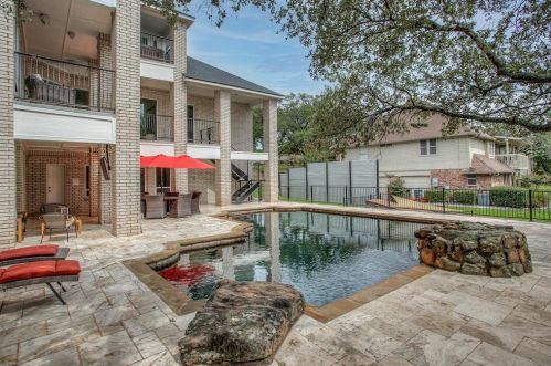 53 Harbour Pt Cir, Fort Worth TX  76179-3256 exterior