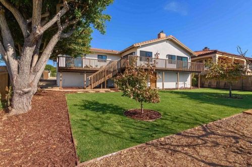 2063 Grandview St, Oceanside CA  92054-5618 exterior