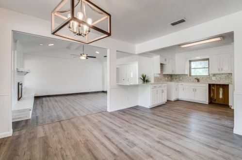 2230 Starwashed Dr, Midlothian, TX 76065-5467