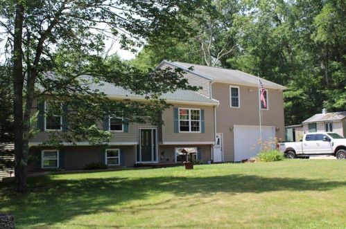 206 John Potter Rd, West Greenwich, RI 02817-2076