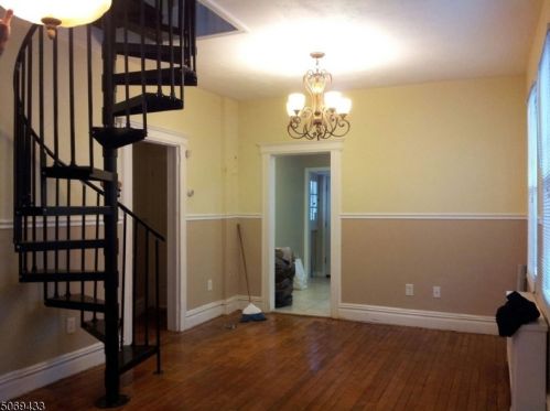 162 Florence Ave, Irvington, NJ 07111-1419