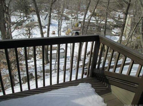 115 Fillow St, Norwalk CT  06850-2841 exterior