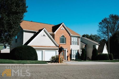 4406 Dickens Ct, Kennesaw, GA 30144-1262