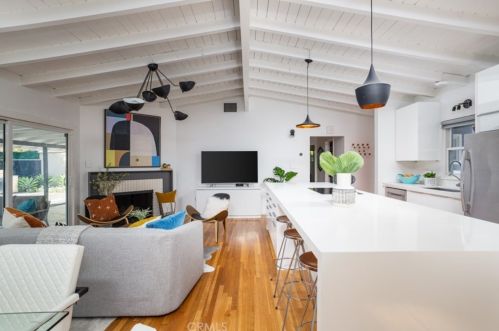 2230 Alona St, Santa Ana CA  92706-2419 exterior