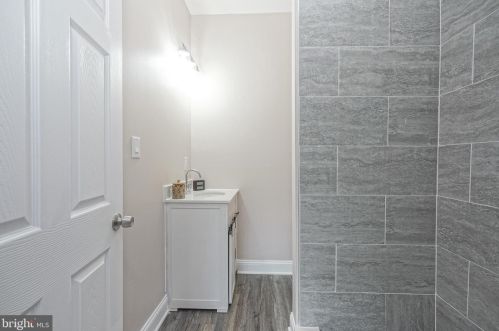 502 Mount Laurel Rd, Mount Laurel NJ  08054-9523 exterior
