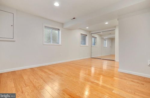 1611 Noyes Dr, Silver Spring MD 20910-2224 exterior