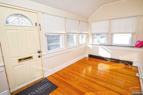 17 Westervelt Pl, Teaneck, NJ 07666-6021