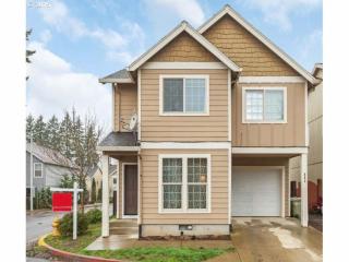 883 20th Way, Cornelius OR  97113-8553 exterior