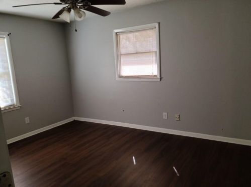 910 Dawn Ct, Conyers GA  30094-2712 exterior