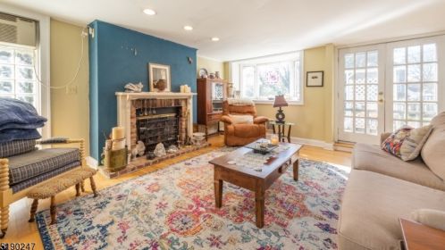 44 Clement St, Nutley, NJ 07110-2053