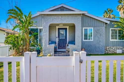 555 Prospect Ave, Riverside CA  92507-1720 exterior