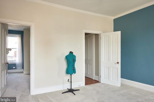 413 42 St, Philadelphia PA 19104-2216 exterior