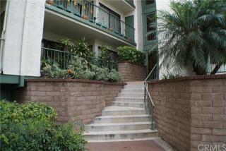 4203 Apricot Dr, Irvine CA  92618-4405 exterior