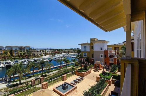 1572 Seabridge Ln, Oxnard, CA 93035-1453