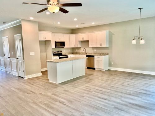 82 Hood Park Ct, Big Canoe, GA 30143-8513