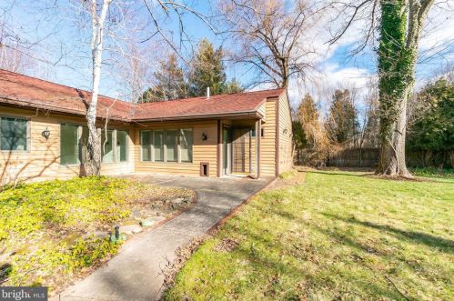 36 Nelson Ridge Rd, Princeton NJ  08540-7436 exterior