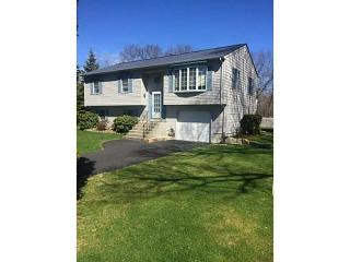 5 Cecelia Dr, Providence, RI 02919-4718