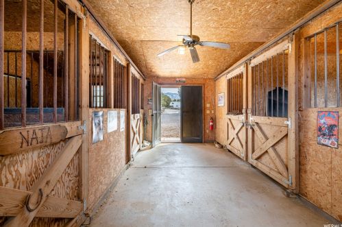 1821 Dammeron Vly, Saint George UT 84783-5156 exterior