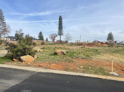 5536 Schmale Ln, Paradise, CA 95969-5617