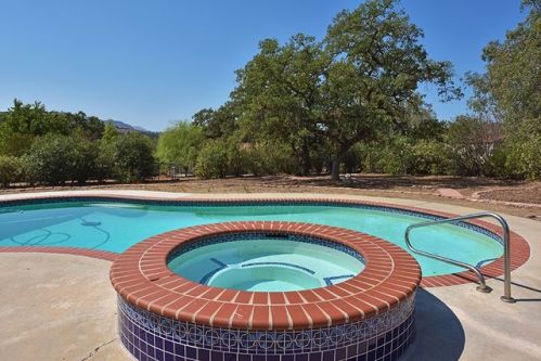 24235 Yorba Linda Ct, Ramona, CA 92065-4165