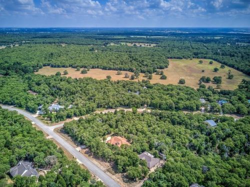 345 Arbors Cir, Webberville TX  78621-5574 exterior