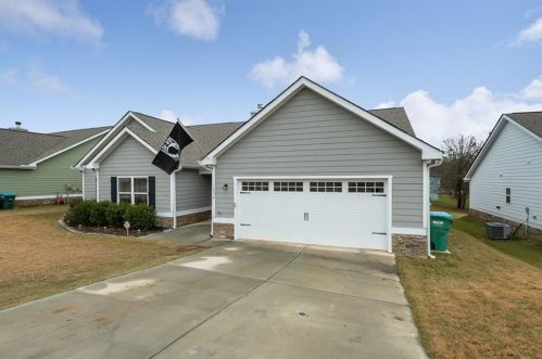 1234 Oak Spring St, Statham, GA 30666-1528