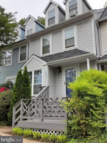 2025 Lyttonsville Rd, Silver Spring MD  20910-2263 exterior