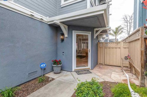 1696 Calle Del Rey, Livermore, CA 94551-3986