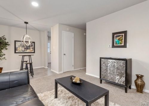 1719 Jerry Murphy Rd, Pueblo CO  81001-1540 exterior
