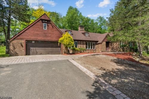 73 Wolfs Corner Rd, Fredon, NJ 07860-5436