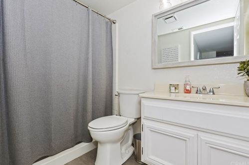 8554 Rosemary Dr, Riverside CA  92508-2965 exterior
