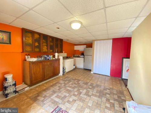 9504 Lawnsberry Ter, Silver Spring MD 20901-4714 exterior