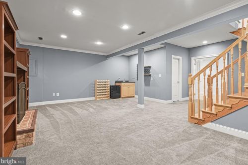 10871 Lockwood Dr, Silver Spring MD 20901-4514 exterior