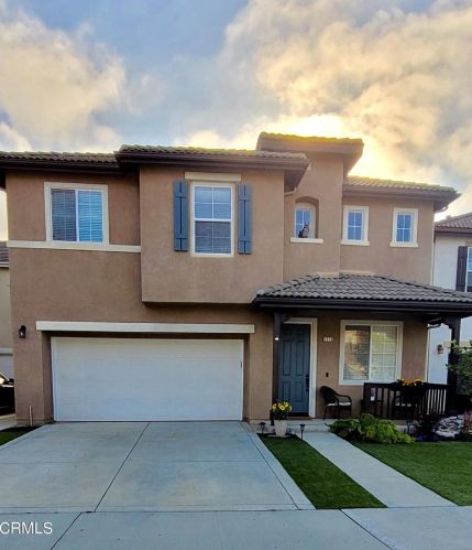 1213 Briana Cir, Oxnard, CA 93030-6082