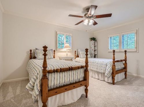 2269 Echo Hl Cir, Atlanta GA  30345-1902 exterior