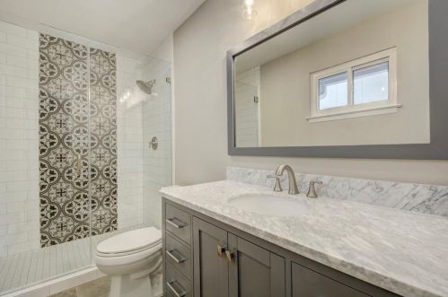 2522 Carlow Dr, Austin TX  78745-4328 exterior