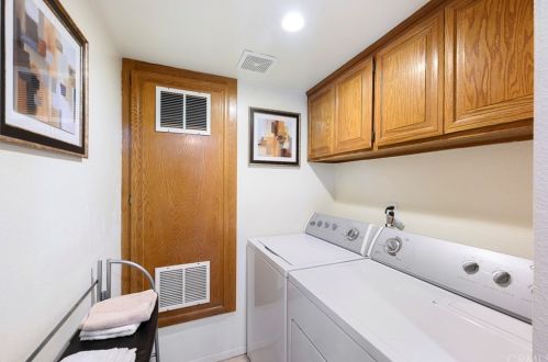 7315 Singingwood Dr, Anaheim CA 92808-1701 exterior