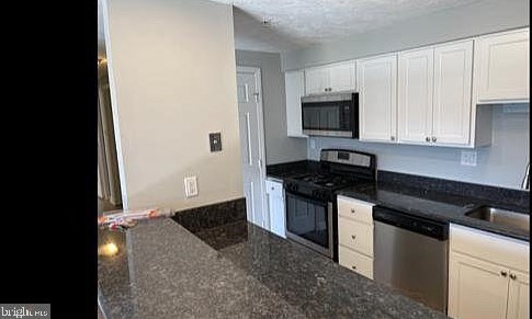 47 Kenwood Dr, Erial, NJ 08081-4208