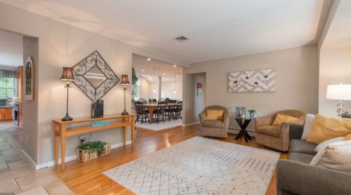 37 Mekeel Dr, Dover, NJ 07801-2203