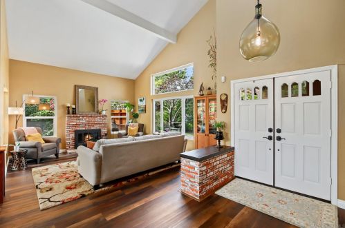 893 Quail Hill Dr, San Marcos, CA 92078-1385