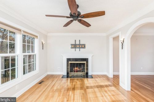 7896 Godolphin Dr, Springfield VA  22153-3310 exterior