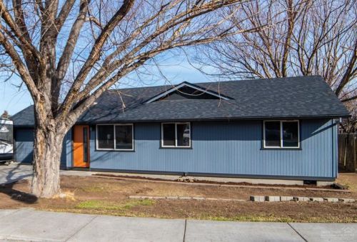 1942 33 St, Eagle Crest OR  97756-9447 exterior