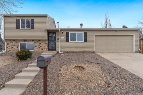 4063 Quintero Way, Aurora CO 80013-3229 exterior