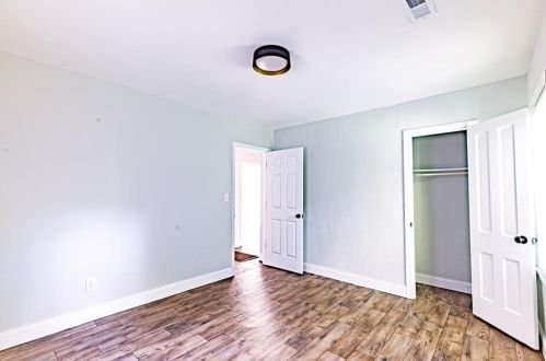 1361 Byrere Ter, Atlanta GA  30310-3927 exterior