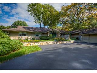 4050 Shamley Green Dr, Toledo, OH 43623-3268